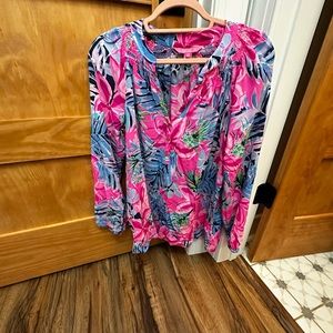 Lilly Pulitzer size L ladies long sleeve and 100% satin top
